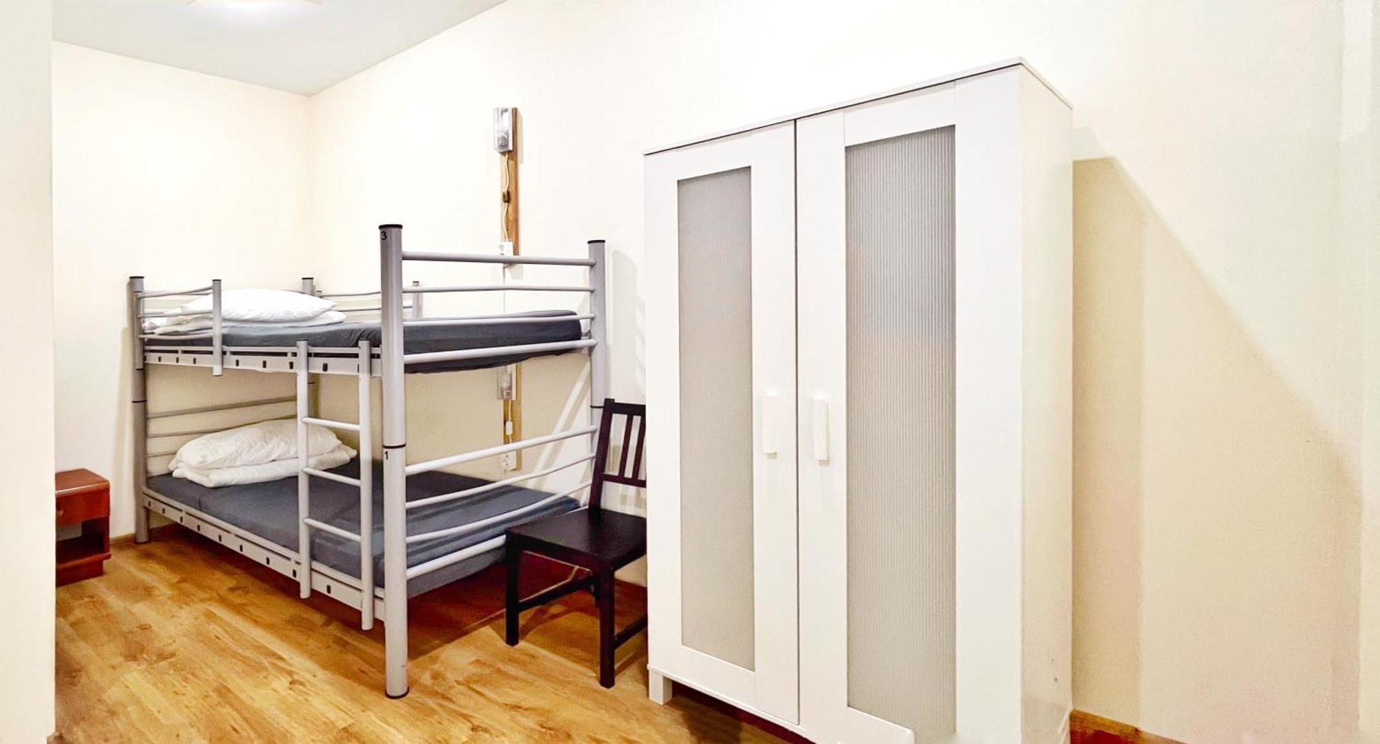 Fry House Hostel Варшава Екстериор снимка